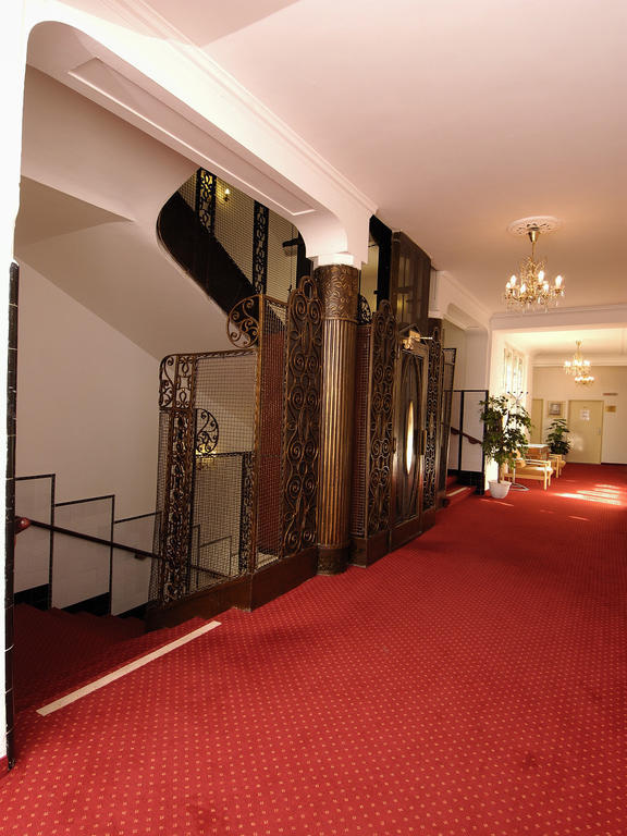 Ea Hotel Jessenius Karlovy Vary Exterior photo